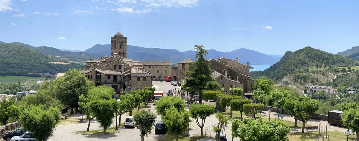 Aínsa Old Town