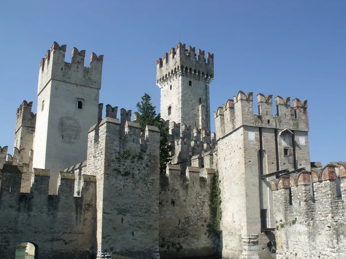 Introduction to cremona day tours