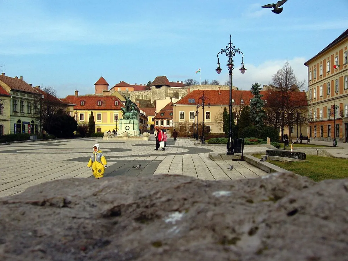 Dobó Square
