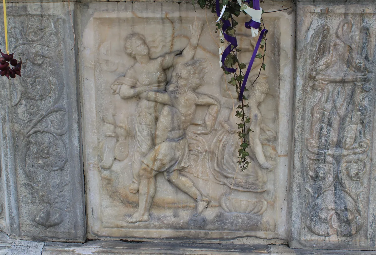 Fountain of Rape of Proserpina