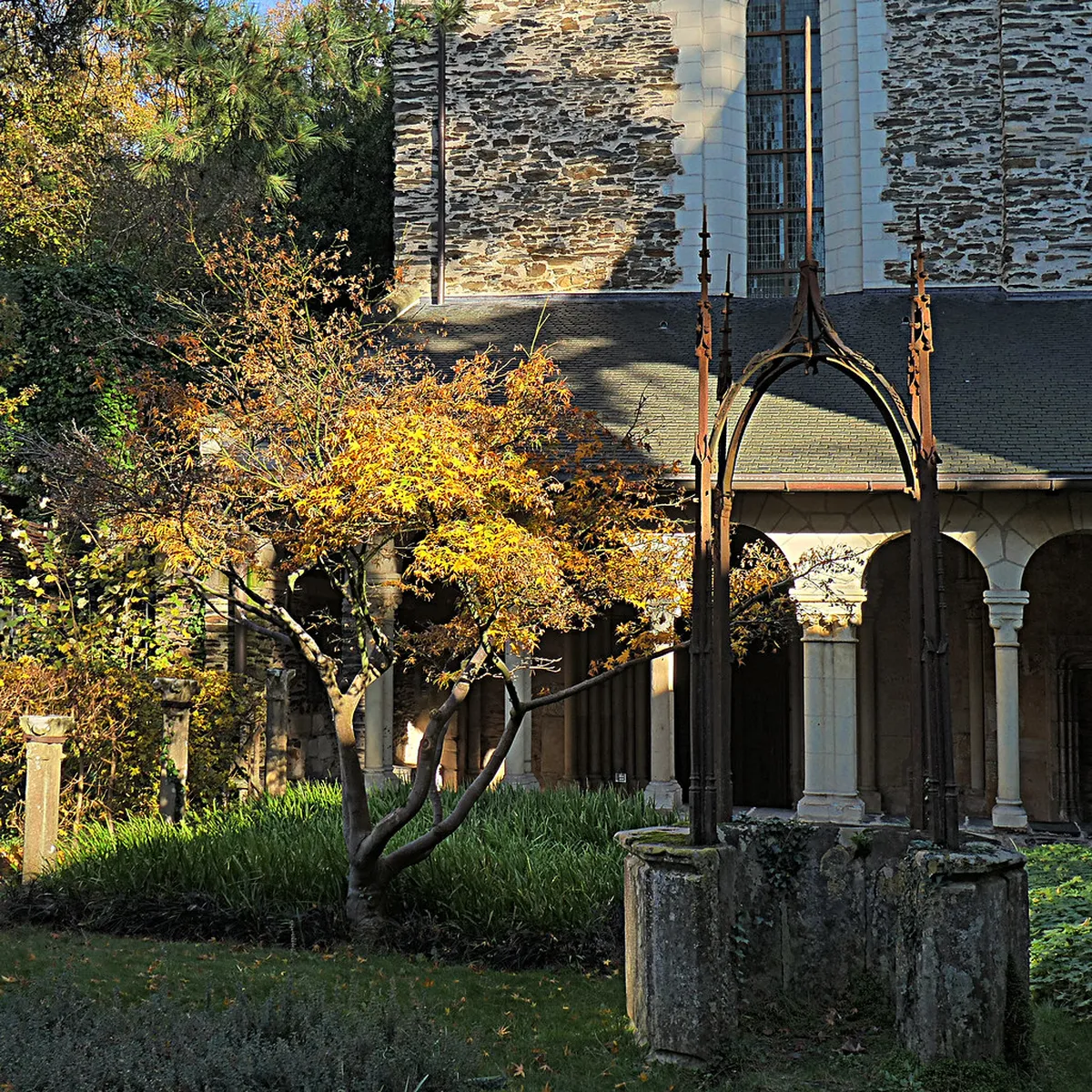 Musée Jean-Lurçat et de la Tapisserie Contemporaine